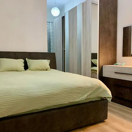 Modern Family-Size Condo With Private Veranda-5Min To The Lake Tirana Exterior photo