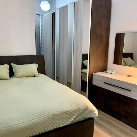 Modern Family-Size Condo With Private Veranda-5Min To The Lake Tirana Exterior photo