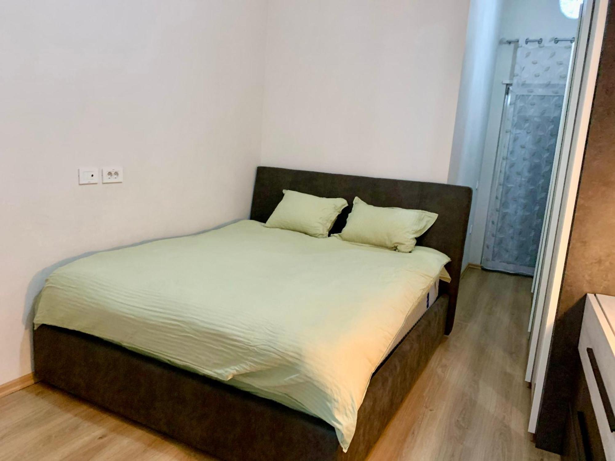 Apartment Modern Family-size With Private Veranda-5min To The *