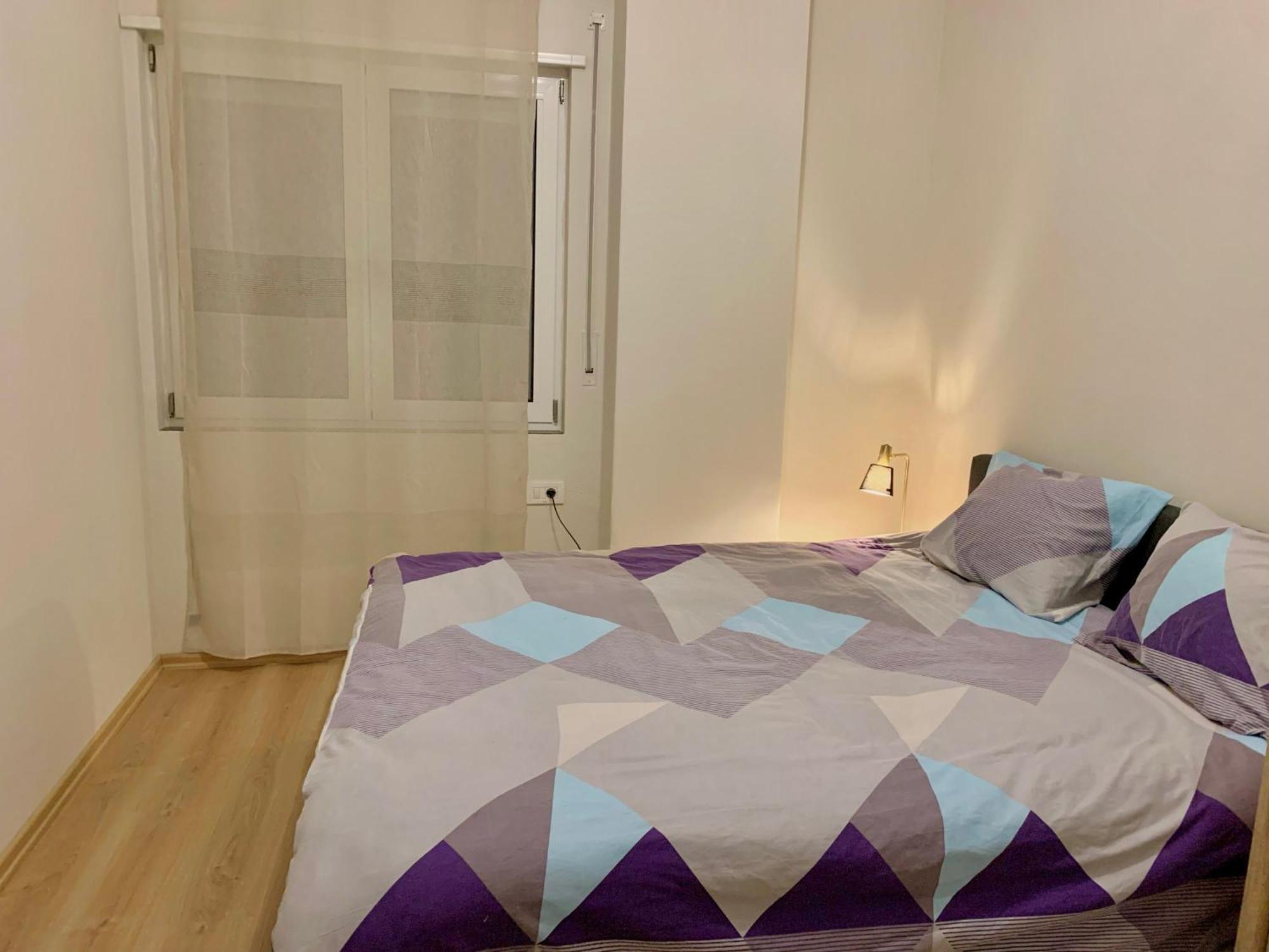 Apartment Modern Family-size With Private Veranda-5min To The Tirana
