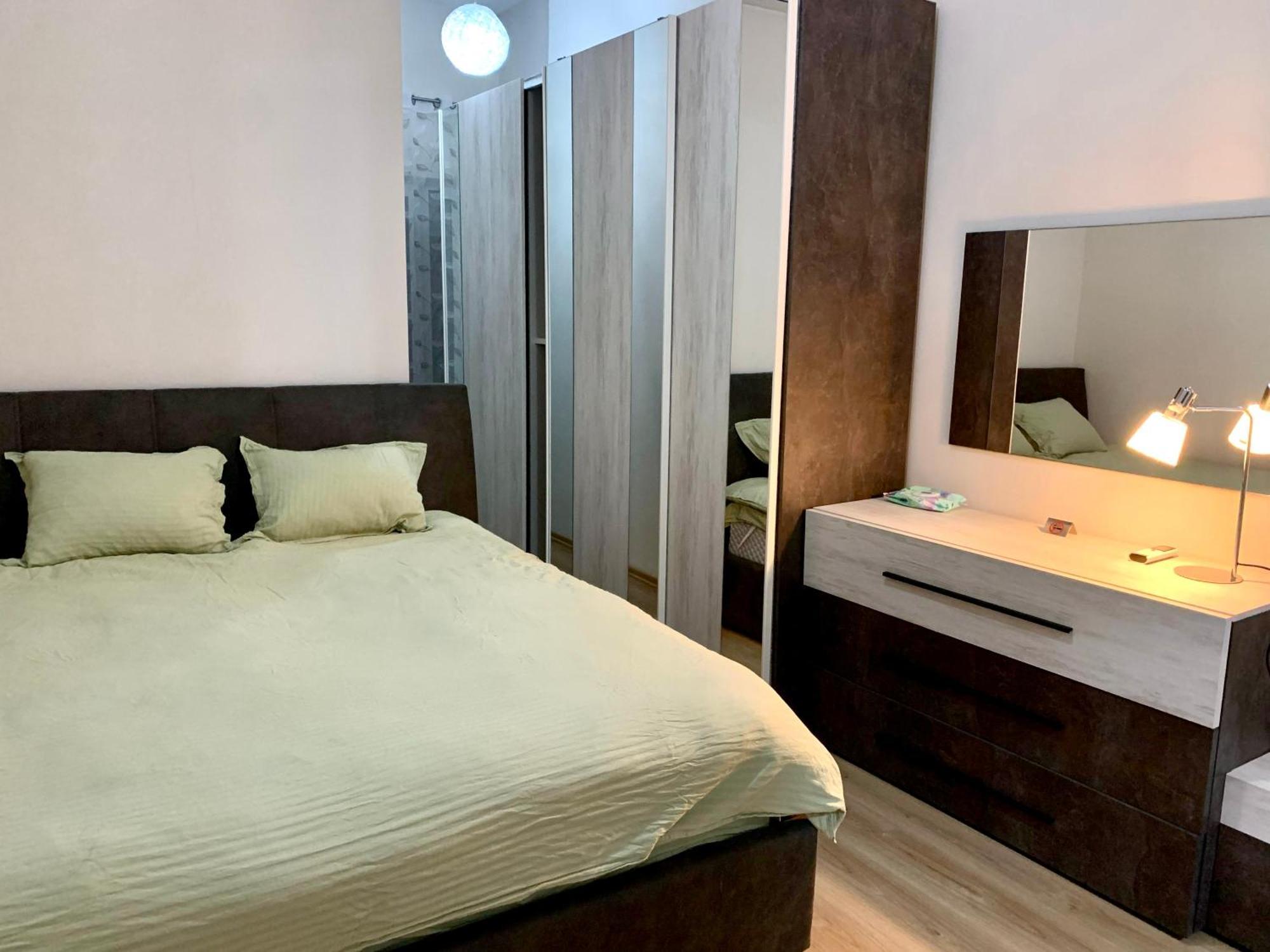 Modern Family-size With Private Veranda-5min To The