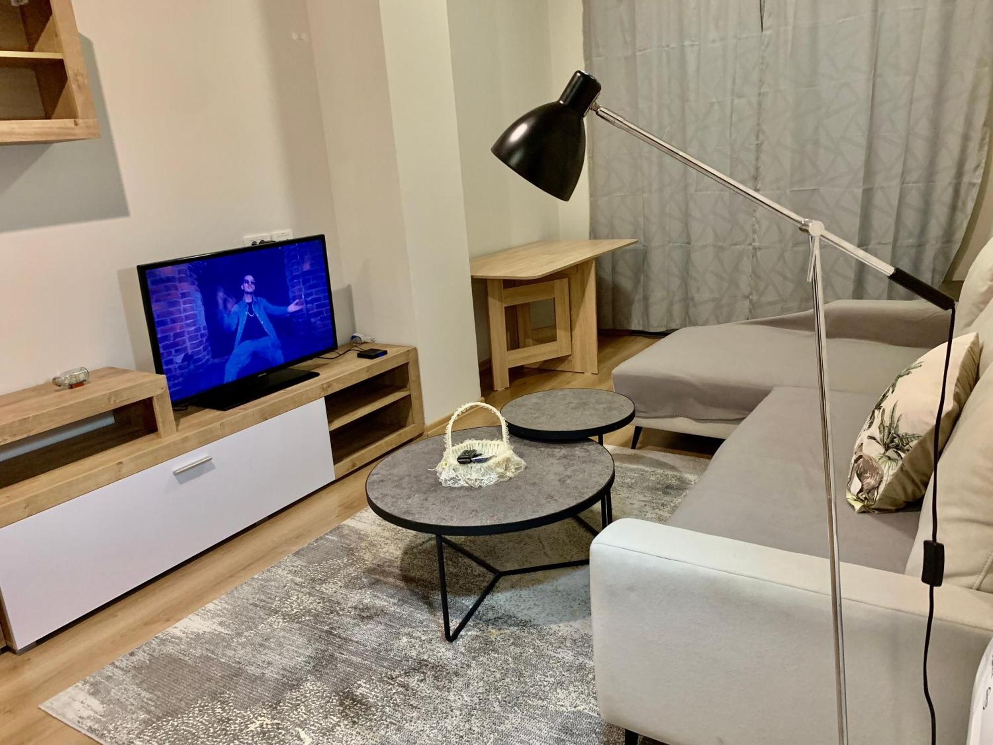 Modern Family-size With Private Veranda-5min To The *